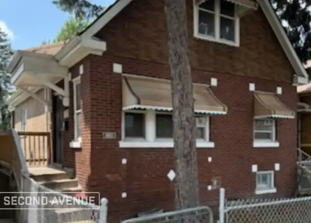 Property at 9320 S Saginaw Ave, Chicago, IL, 60617, 4 beds, 1 bath, [object Object]