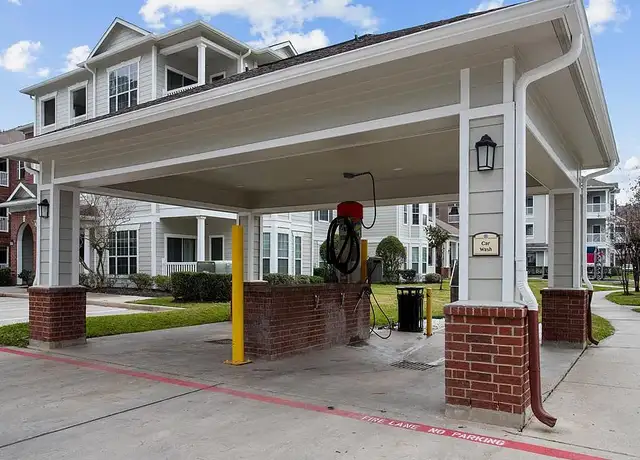Photo of 3720 College Park Dr, Conroe, TX 77384