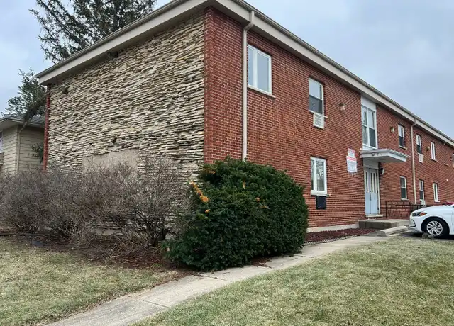 Property at 916 Greenbrier Rd, DeKalb, IL, 60115, 1 bed, 1 bath, [object Object]