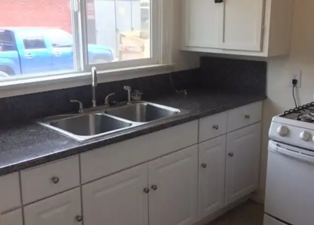 Property at 1821 21st St Unit 1819, Bakersfield, CA, 93301, 1 bed, 1 bath, [object Object]