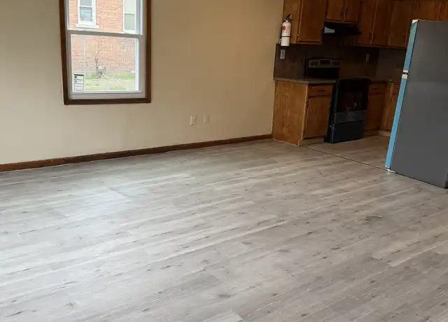 Property at 126 Clark St, Hartford, CT, 06120, 2 beds, 1 bath, [object Object]