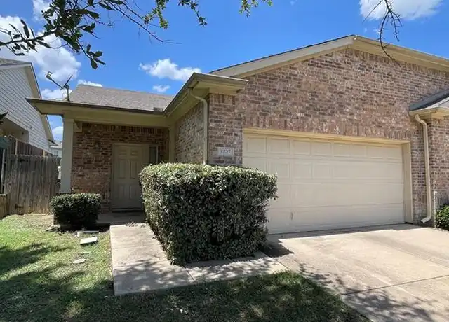 Property at 1237 Grand Central Pkwy, Saginaw, TX, 76131, 3 beds, 2 baths, [object Object]