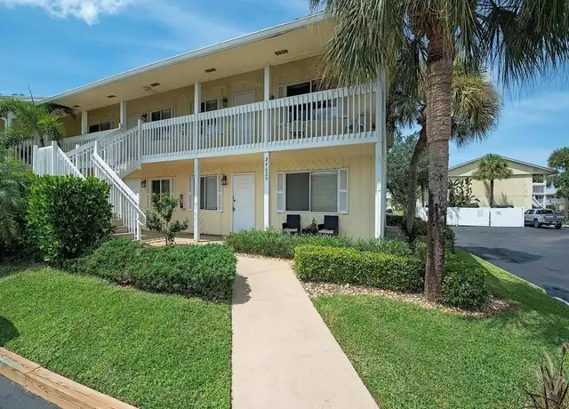 Property at 4629 Bayshore Dr Unit J8, Naples, FL, 34112, 2 beds, 2 baths, [object Object]
