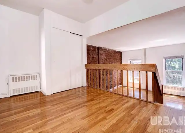 Property at 35 Grove St, New York, NY, 10014, 0 beds, 1 bath, [object Object]