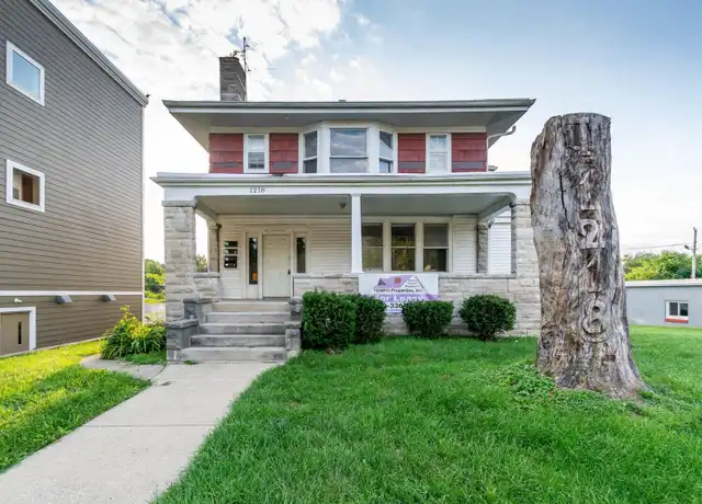 Property at 1218 N College Ave Unit C, Bloomington, IN, 47404, 1 bed, 1 bath, [object Object]