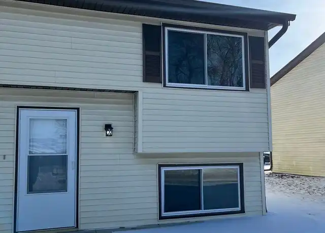 Property at 545 Sandra Ln Unit 1, Rockford, IL, 61107, 1 bed, 1 bath, [object Object]