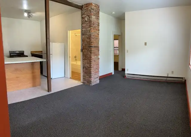 Property at 550 NE Maiden Ln Unit 1, Pullman, WA, 99163, 2 beds, 1 bath, [object Object]