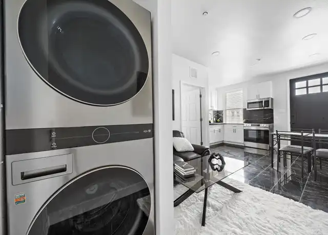 Property at 1009 8th St Unit G, Galveston, TX, 77550, 1 bed, 1 bath, [object Object]