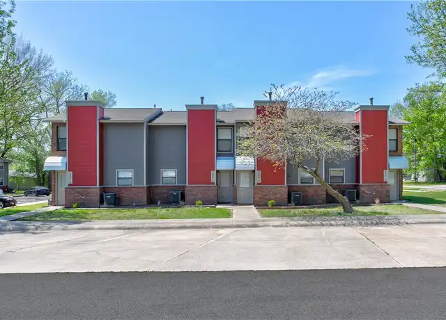 Property at 460 N Garrett St Unit A, Siloam Springs, AR, 72761, 2 beds, 1 bath, [object Object]