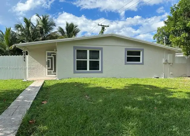 Property at 5771 SW 38th Ct, Davie, FL, 33314, 2 beds, 1 bath, [object Object]