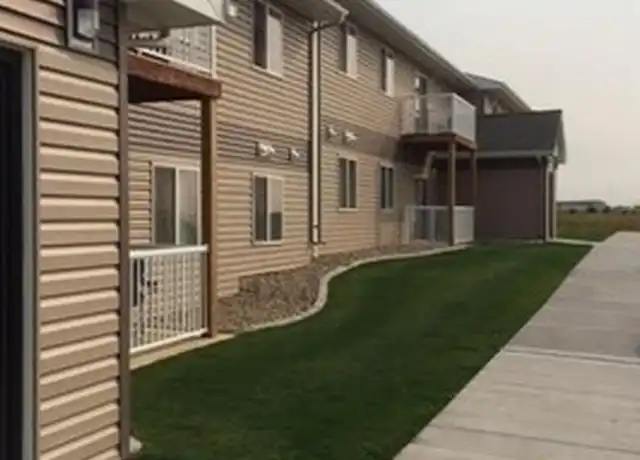 Property at 2150 33rd St NW Unit 212, Minot, ND, 58703, 2 beds, 1 bath, [object Object]