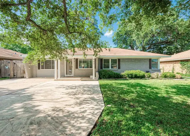 Property at 942 W 30th St, Houston, TX, 77018, 3 beds, 2 baths, [object Object]
