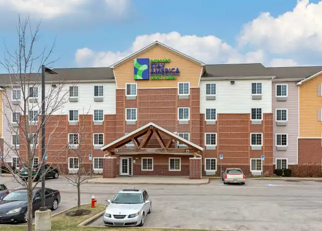 Property at Furnished Studio - Cleveland - Airport - 20829 Emerald Pkwy, Cleveland, OH, 44135, 0 beds, 1 bath, [object Object]
