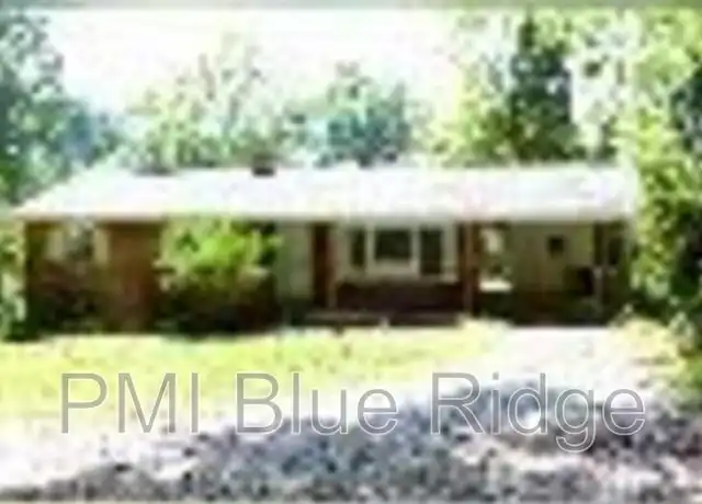 Property at 707 Rhodes Park Dr, Hendersonville, NC, 28791, 3 beds, 1 bath, [object Object]