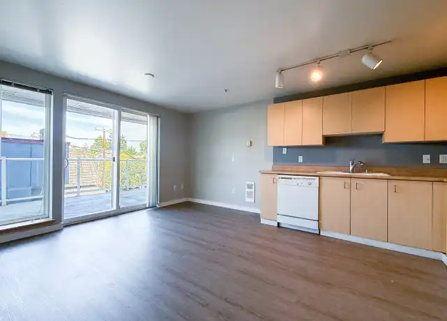 Property at 5200 Roosevelt Way NE Unit 404, Seattle, WA, 98105, 0 beds, 1 bath, [object Object]