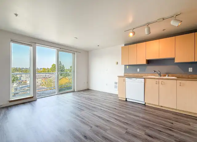 Property at 5200 Roosevelt Way NE Unit 404, Seattle, WA, 98105, 0 beds, 1 bath, [object Object]