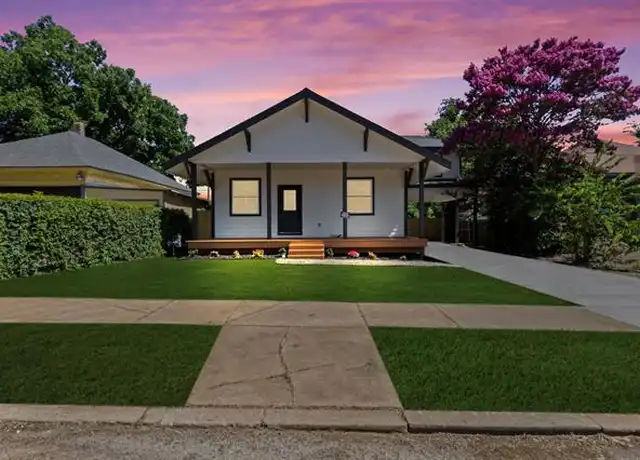 Property at 1517 W Magnolia Ave, Fort Worth, TX, 76104, 3 beds, 2.5 baths, [object Object]