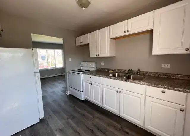 Property at 2109 W 119th St Unit 2113-6, Blue Island, IL, 60406, 2 beds, 1 bath, [object Object]