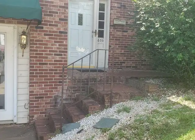Property at 605 Upper St Unit A, Danville, VA, 24541, 3 beds, 1 bath, [object Object]