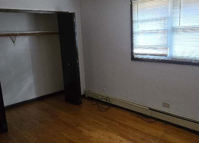 Photo of 279 Yates Ave Unit 2/s, Calumet City, IL 60409