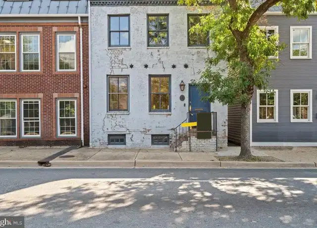Property at 214 S Henry St Unit 214B, Alexandria, VA, 22314, 1 bed, 1 bath, [object Object]
