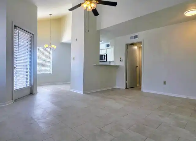 Property at 2021 Spenwick Dr #627, Houston, TX, 77055, 1 bed, 1 bath, [object Object]