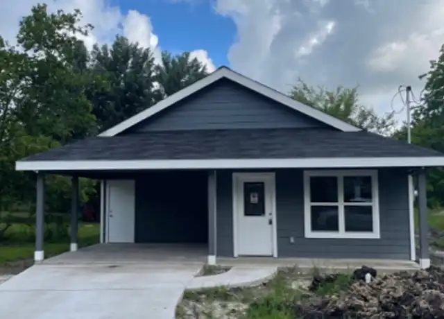 Property at 1210 Booker St, Commerce, TX, 75428, 3 beds, 2 baths, [object Object]