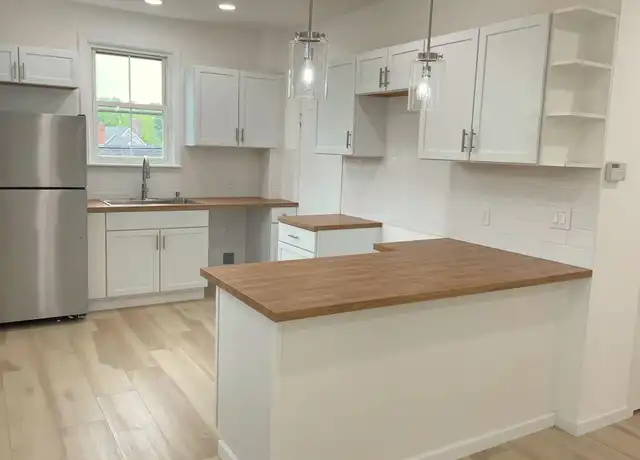 Property at 50 Summer St, Dover, NH, 03820, 3 beds, 1 bath, [object Object]