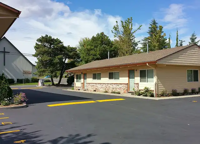 Property at Elizabeth Apartments - 5700 SW Erickson Ave, Beaverton, OR, 97005, 2 beds, 1.5 baths, [object Object]