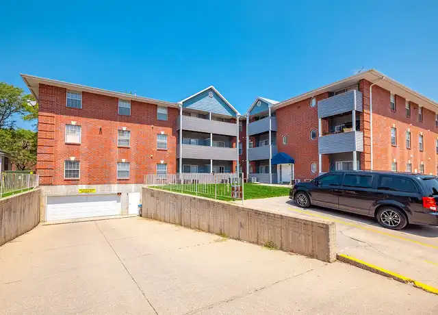 Property at Cambridge Apartments - 1331 G St, Lincoln, NE, 68508, 2 beds, 1 bath, [object Object]
