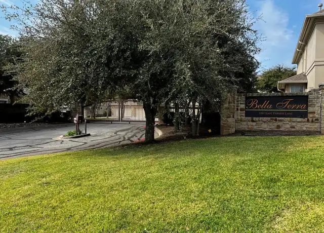 Property at 1101 E Parmer Ln #320, Austin, TX, 78753, 3 beds, 2.5 baths, [object Object]
