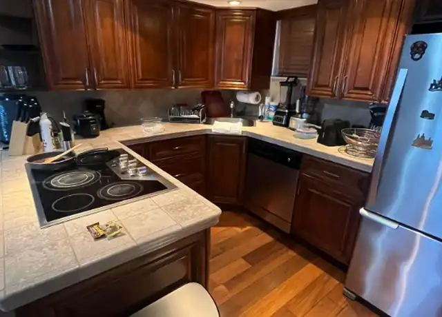 Property at 8120 Geneva Ct, Doral, FL, 33166, 1 bed, 1 bath, [object Object]