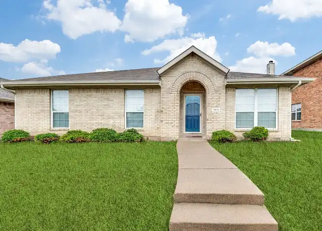 Property at 1611 Venus Dr E, Lancaster, TX, 75134, 4 beds, 2 baths, [object Object]