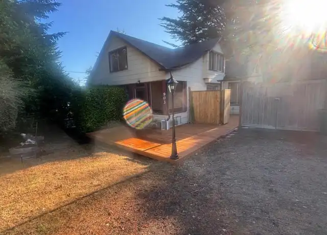 Property at 903 N 8th St, Coos Bay, OR, 97420, 2 beds, 2 baths, [object Object]