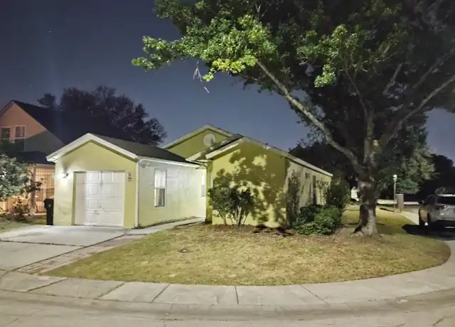 Property at 5460 Wood Crossing St, Orlando, FL, 32811, 4 beds, 2 baths, [object Object]