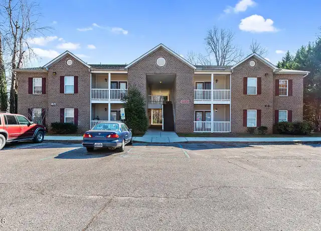 Property at 333 N Church St, Clayton, NC, 27520, 2 beds, 2 baths, [object Object]