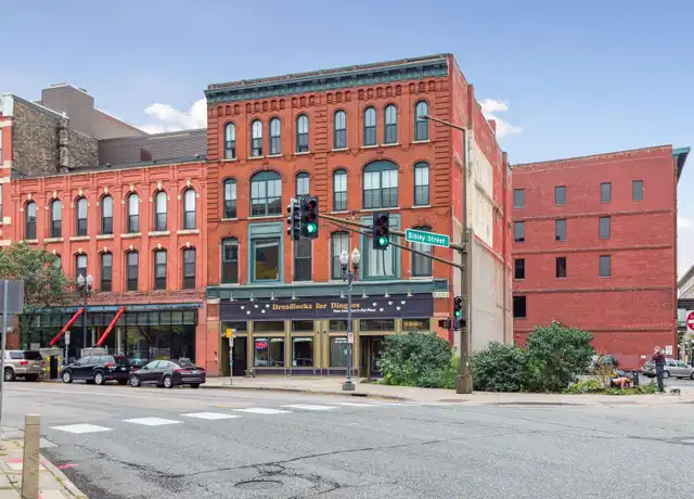 Property at 212 7th St E #304, Saint Paul, MN, 55101, 1 bed, 1 bath, [object Object]