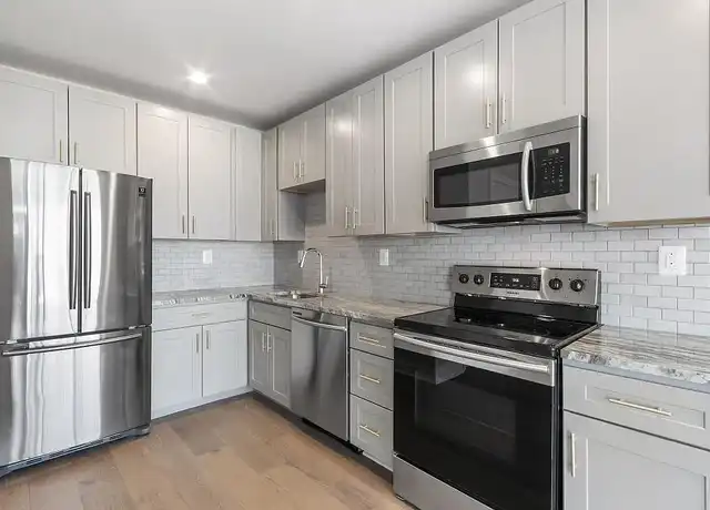 Property at Residence Court (900 Chapel Mall) - 900 Chapel St, New Haven, CT, 06510, 1-2 bed, 1 bath, [object Object]