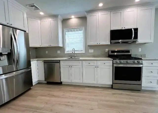 Property at 578 Elm St, Woonsocket, RI, 02895, 2 beds, 1 bath, [object Object]