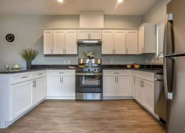 Property at 1299 S 7th St, Conroe, TX, 77301, 2 beds, 2 baths, [object Object]
