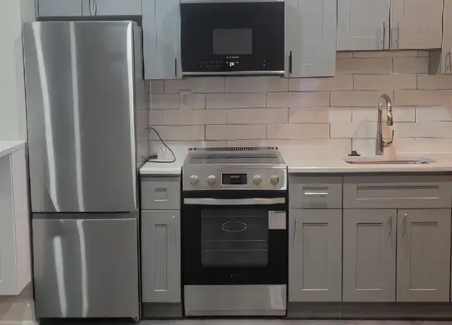 Property at 258 Apsley St Unit 3rd Floor, Philadelphia, PA, 19144, 1 bed, 1 bath, [object Object]