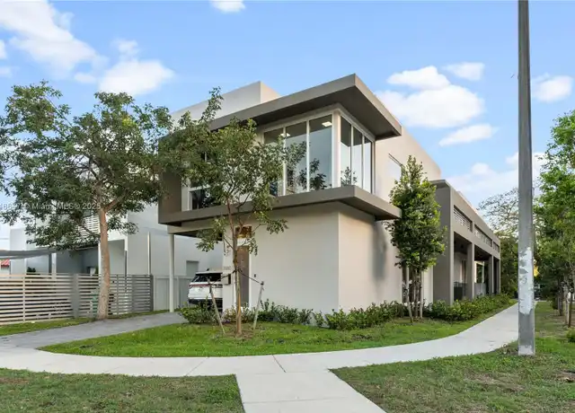 Property at 3580 SW 23rd St Unit 3580, Miami, FL, 33145, 3 beds, 3 baths, [object Object]
