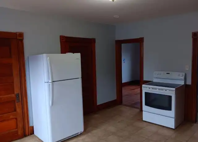 Property at 76 Osgood St, Gardner, MA, 01440, 3 beds, 1 bath, [object Object]