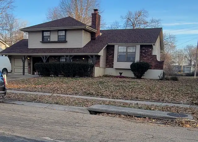 Property at 109 SW Sunset Dr, Lees Summit, MO, 64081, 3 beds, 3 baths, [object Object]