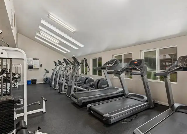 Property at 8666 Via Mallorca, La Jolla, CA, 92037, 1 bed, 1 bath, [object Object]