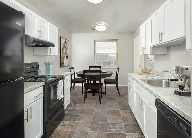 Photo of 100 Bridlewood Way, York, PA 17402