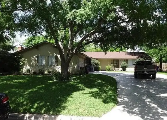 Property at 2102 Pompton Dr Unit AA, Austin, TX, 78757, 2 beds, 1 bath, [object Object]