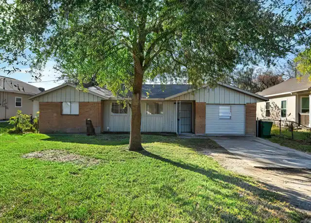 Property at 105 Plum St, La Marque, TX, 77568, 4 beds, 1.5 baths, [object Object]