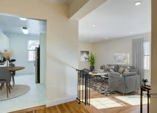 Property at 40 Auburn St, Brookline, MA, 02446, 1 bed, 1 bath, [object Object]