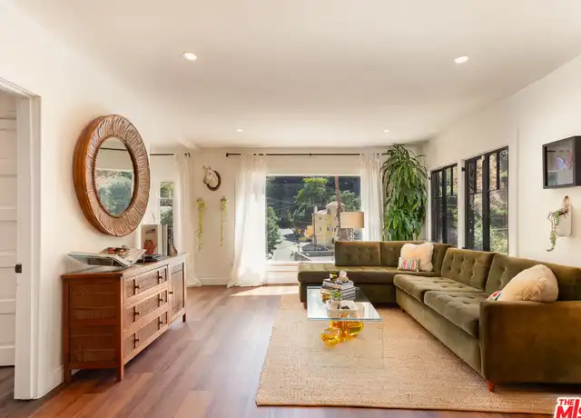 Property at 2108 Tavern Trl Unit 2110, Los Angeles, CA, 90046, 2 beds, 1 bath, [object Object]